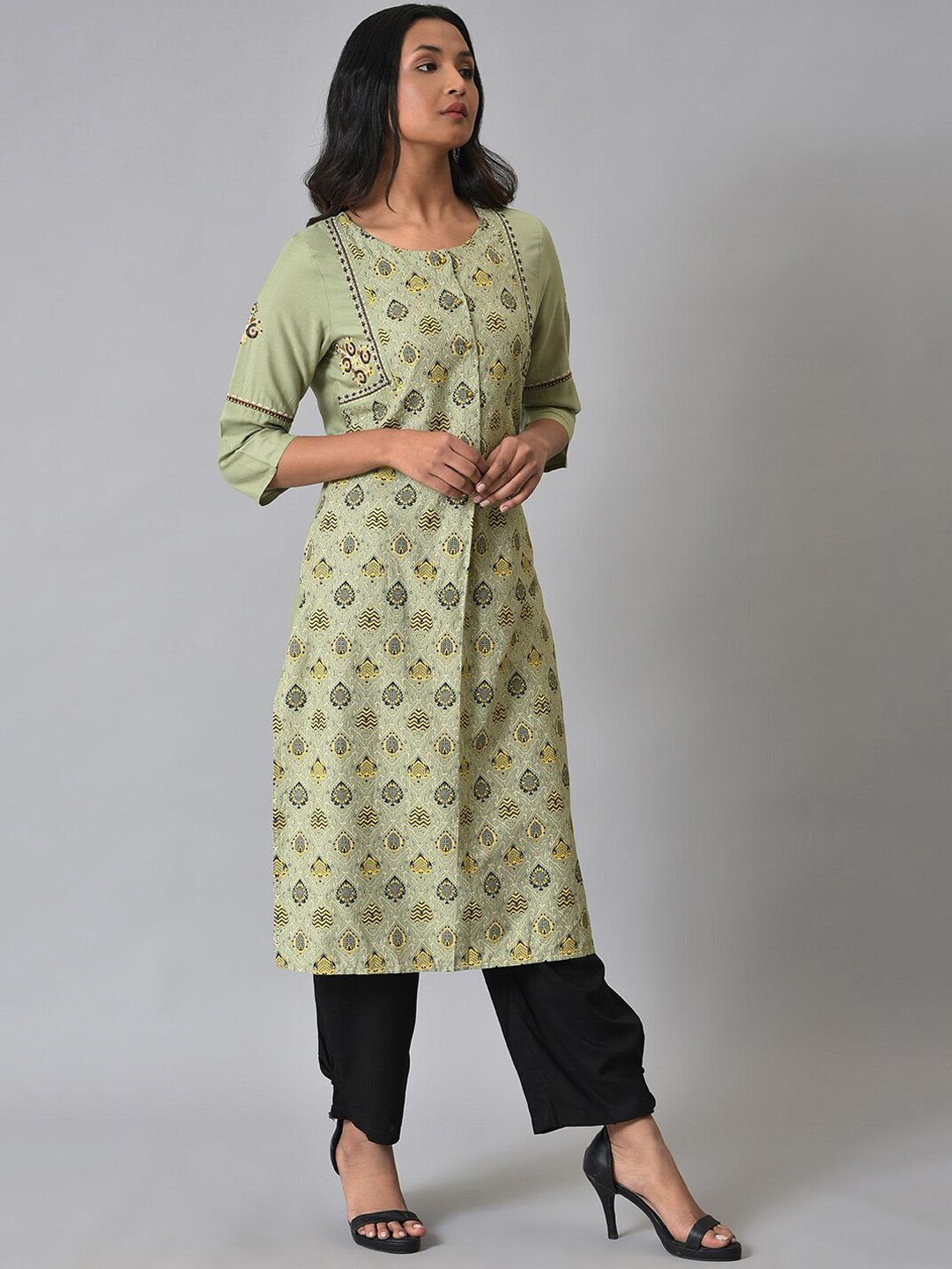 W Ethnic Motifs Printed Thread Work Straight Kurta with Trousers
