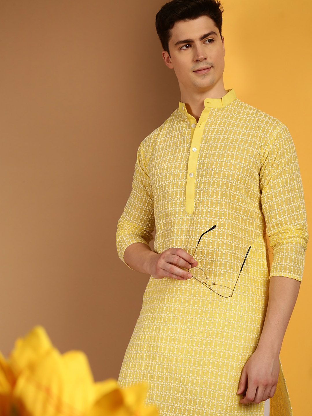 SOJANYA Motif Etnik Bersulam Kolar Katun Murni Kurta