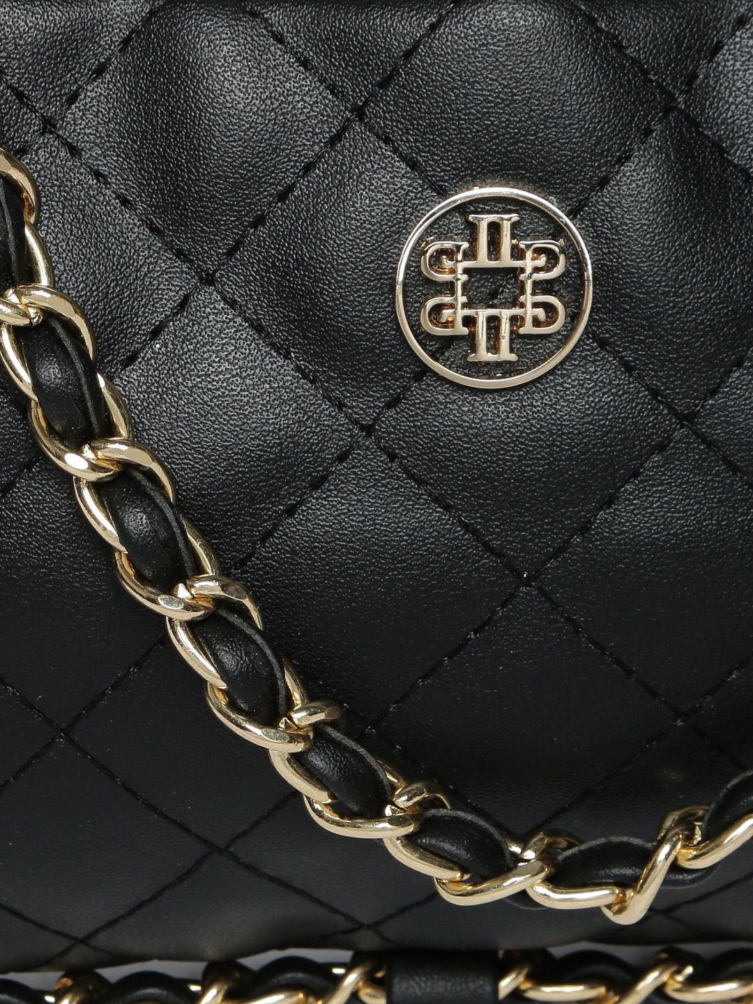Lino Perros Black Solid Quilted Sling Bag
