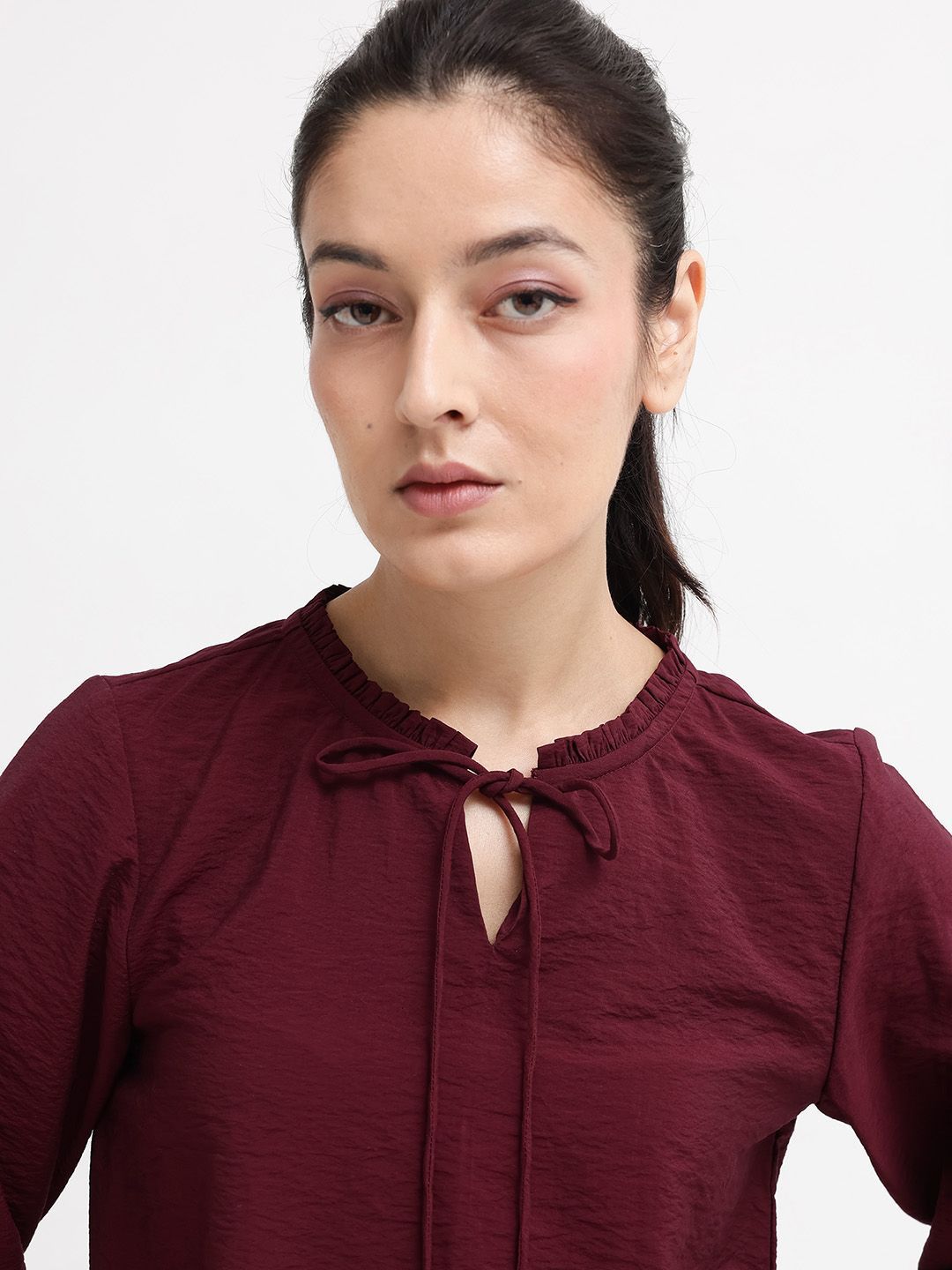 RAREISM Solid Tie-Up Neck Top