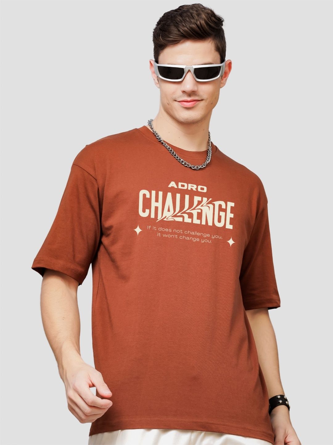 ADRO Men Printed V-Neck Applique T-shirt