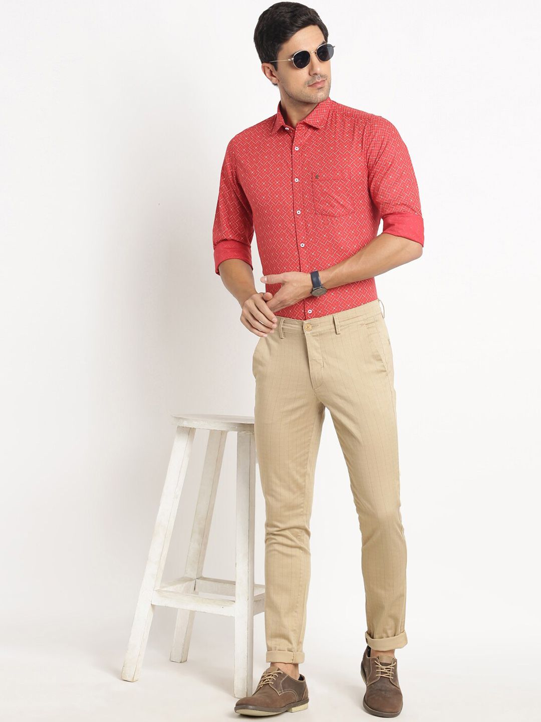 Turtle Men Checked Relaxed Tapered Fit Stretchable Trousers