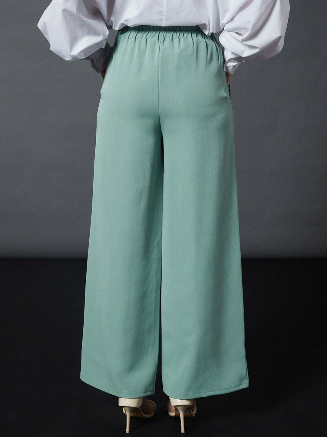 SASSAFRAS worklyf Loose Fit High-Rise Pleated Parallel Trousers
