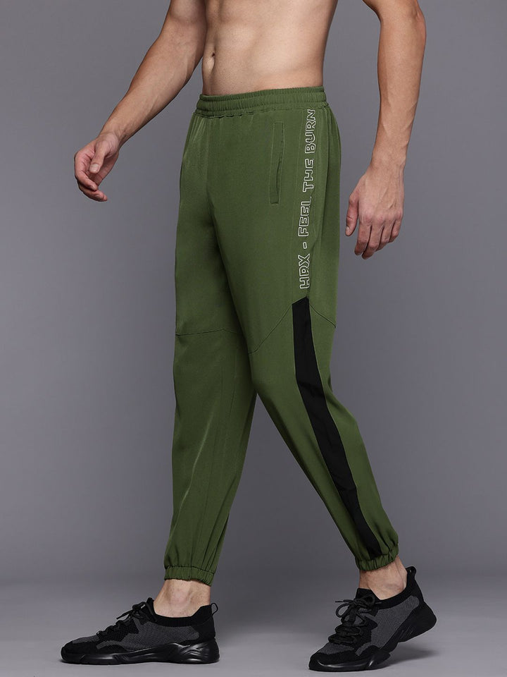 HRX by Hrithik Roshan Men Typography Printed Rapid-Dry Training Joggers
