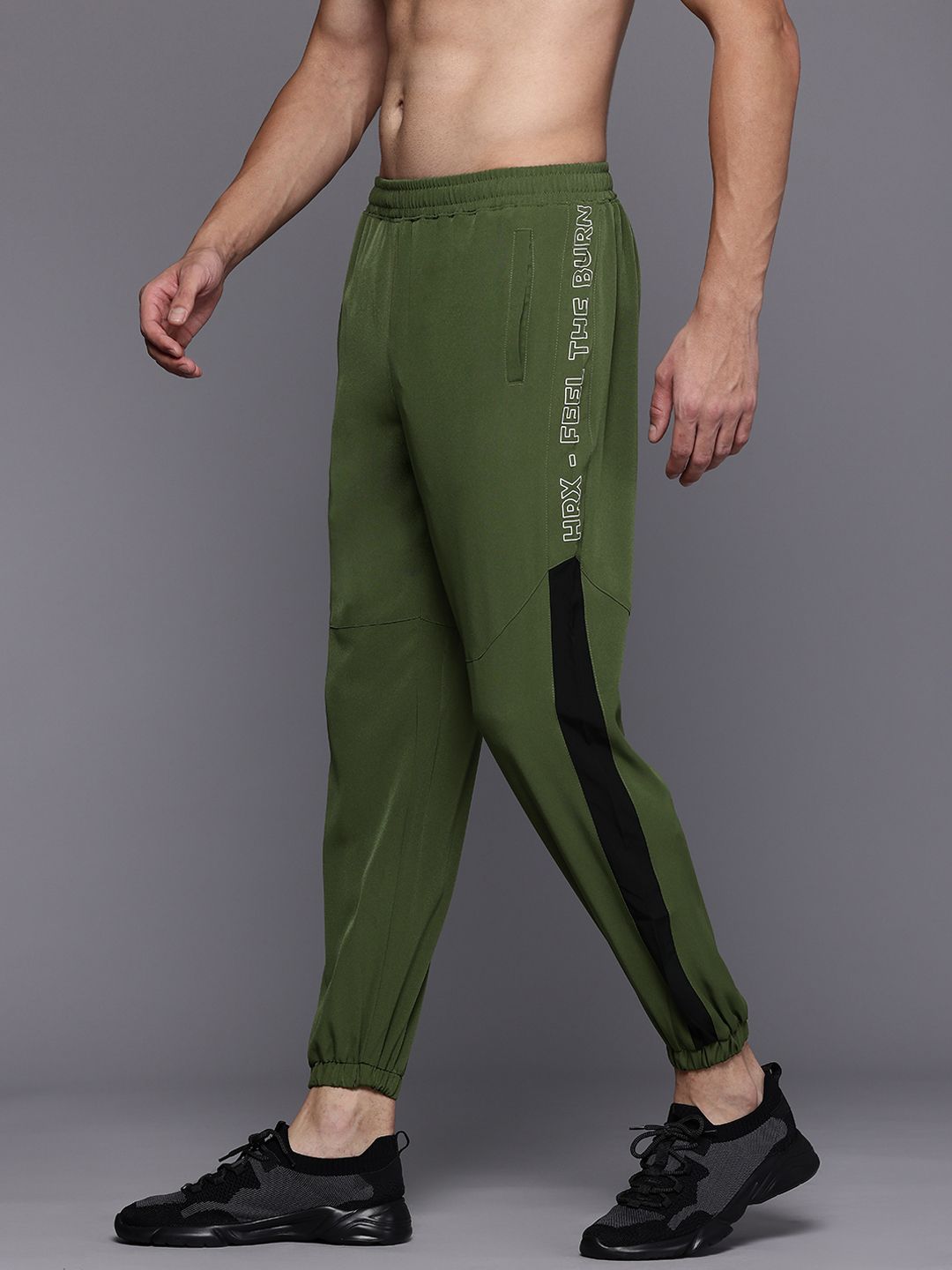 HRX by Hrithik Roshan Men Typography Printed Rapid-Dry Training Joggers