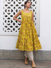 Janasya Floral Printed Empire Pure Cotton Anarkali Kurta with Trousers