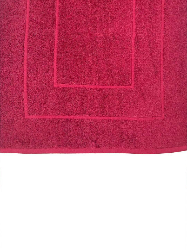 BOMBAY DYEING Maroon Textured Pure Cotton Anti Skid Bath Rugs