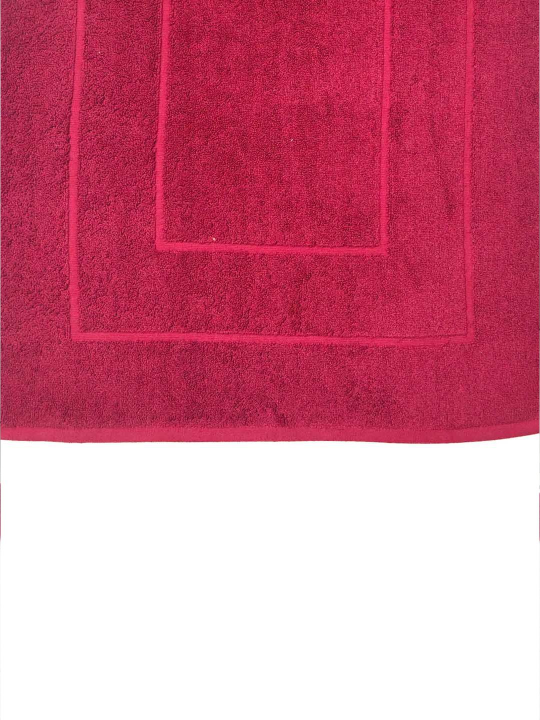 BOMBAY DYEING Maroon Textured Pure Cotton Anti Skid Bath Rugs