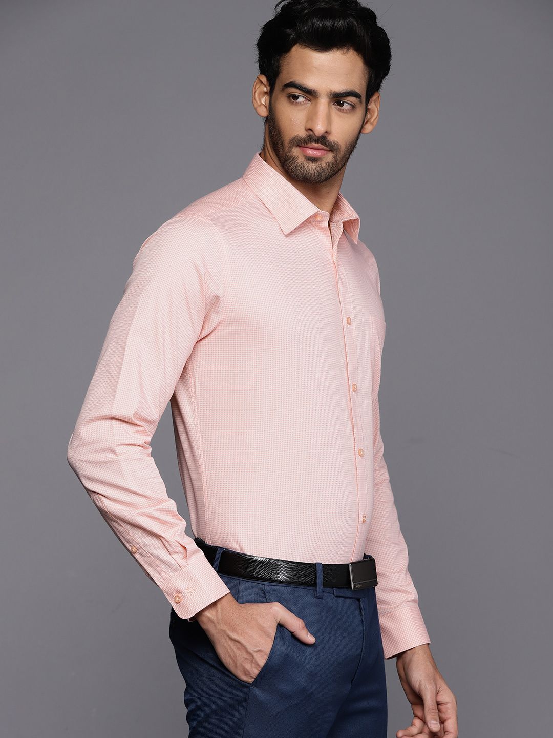 Raymond Men Peach-Coloured & Off-White Pure Cotton Self-Checked Slim Fit Formal Shirt