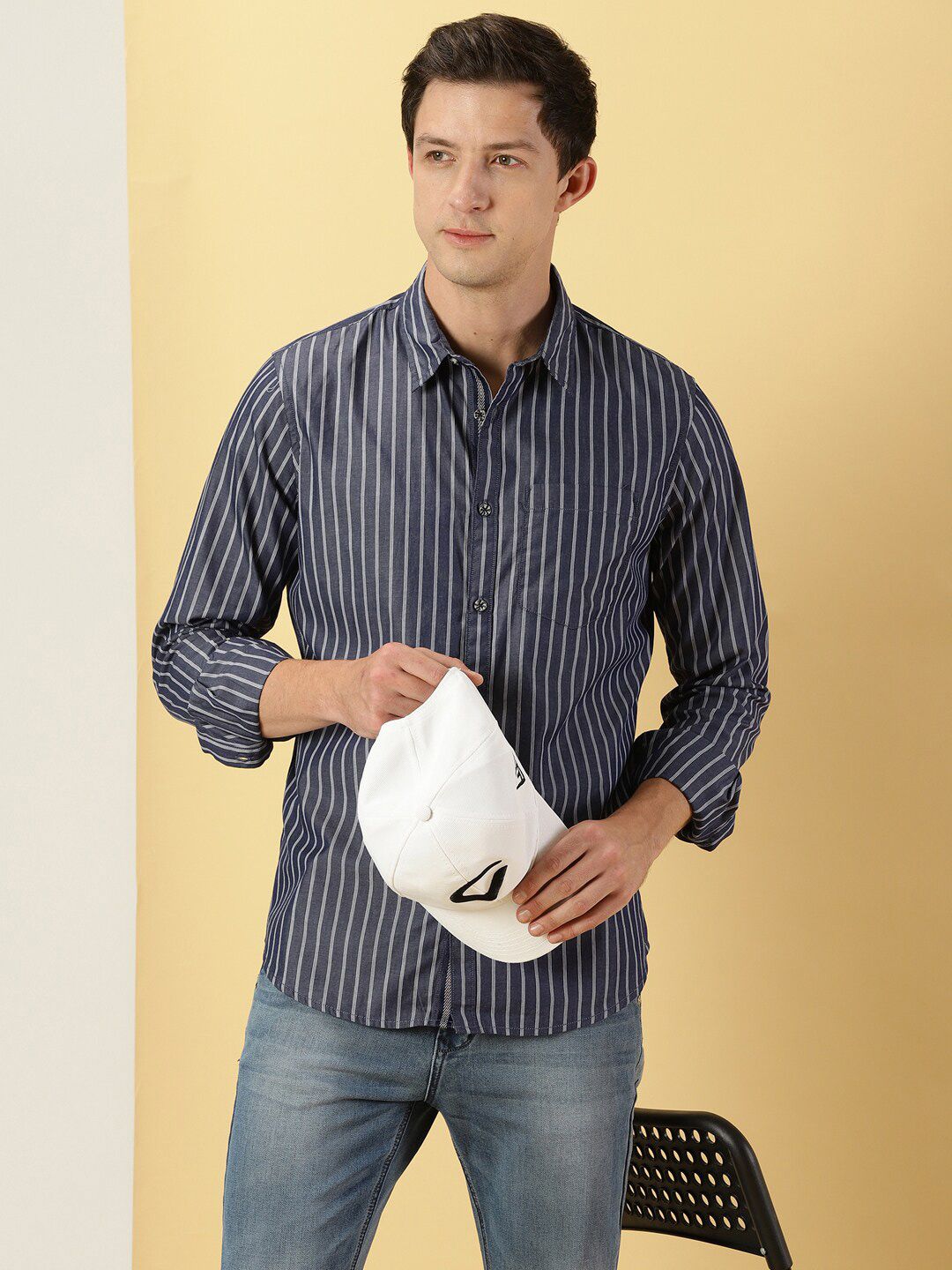 Thomas Scott Standard Slim Fit Vertical Striped Cotton Casual Shirt