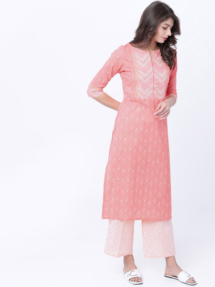 Vishudh Women Coral & Off-White Striped Straight Kurta