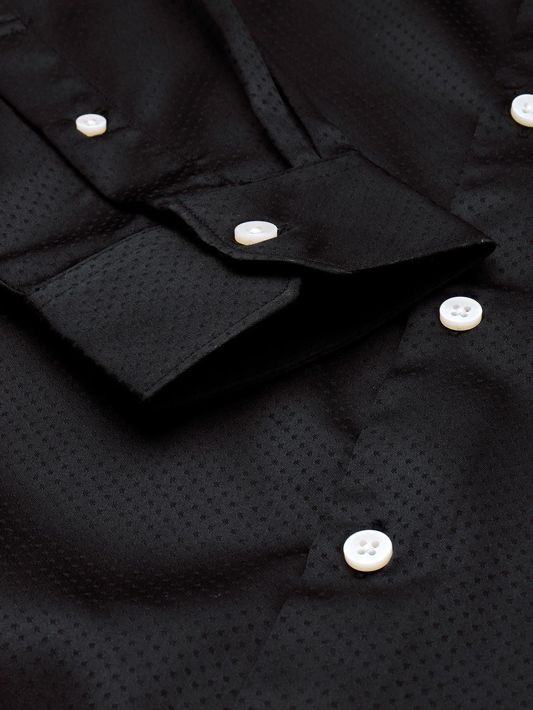 The Indian Garage Co. X Luxe Men Slim Fit Opaque Formal Shirt