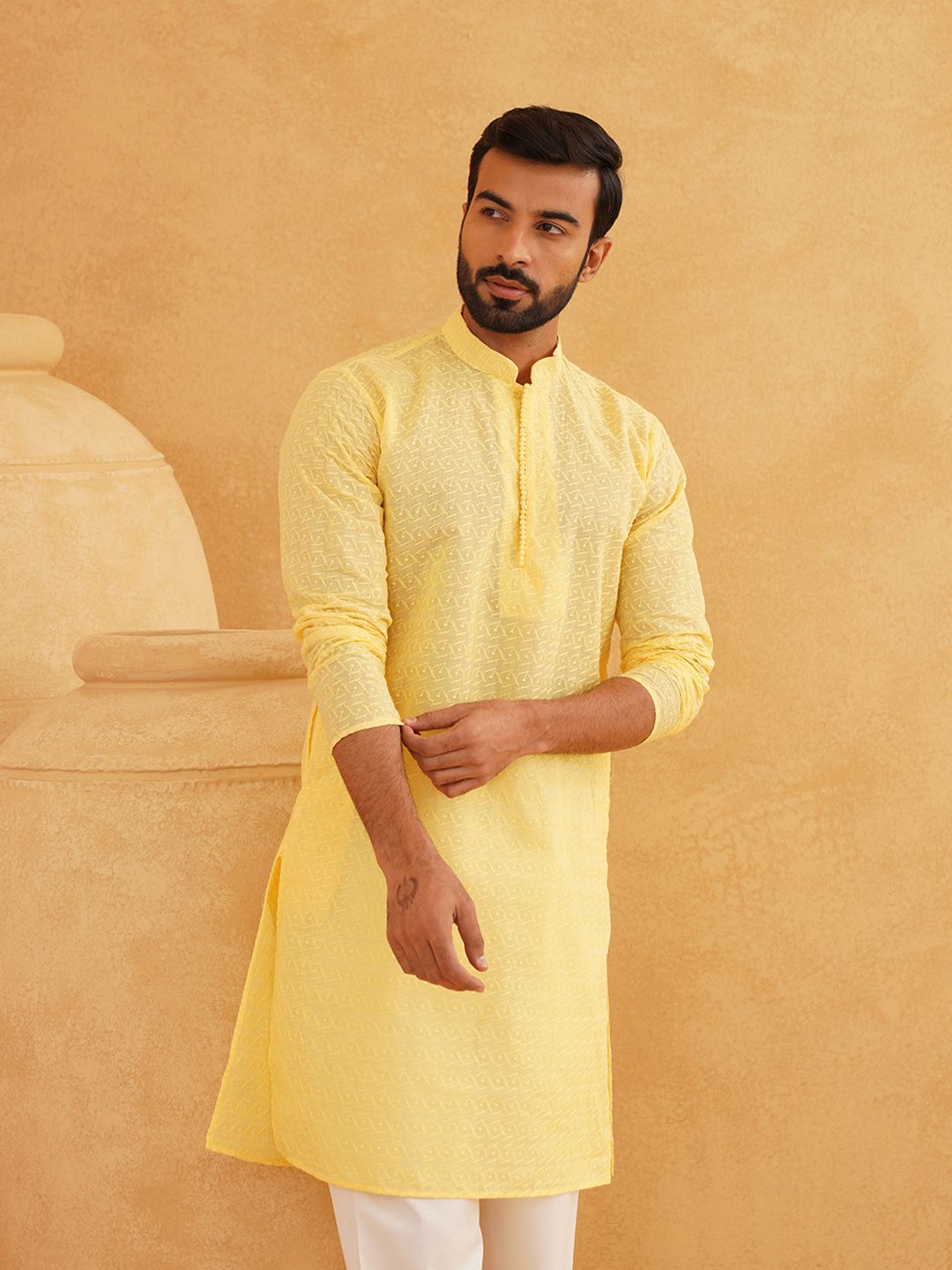 SOJANYA Men Ethnic Motifs Embroidered Chikankari Pure Cotton Kurta