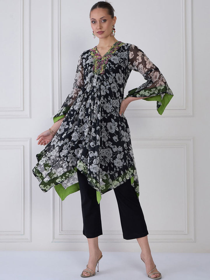 Antheaa Floral Printed Top & Trousers Co-Ords Set