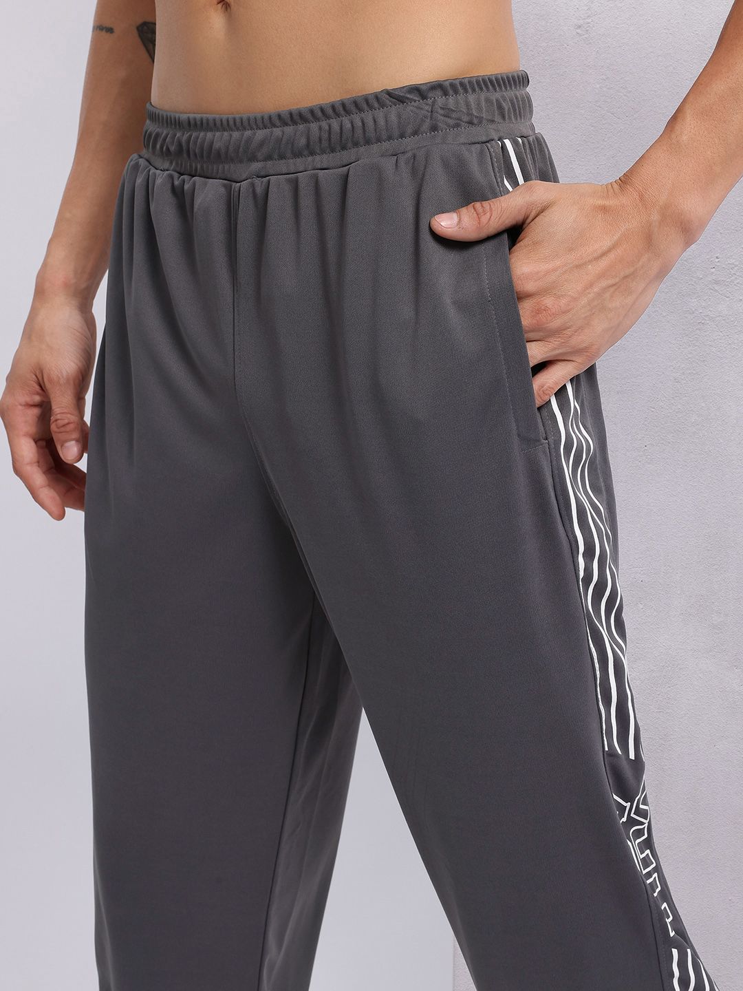 HRX by Hrithik Roshan Men Side Stripe Training Joggers