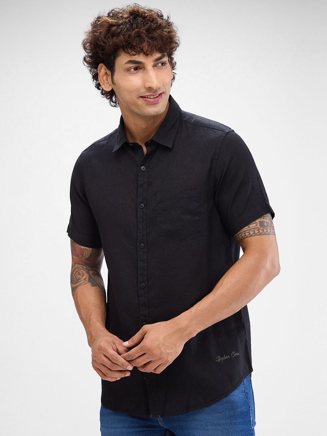SPYKAR Men Solid Spread Collar Slim Fit Casual Shirt
