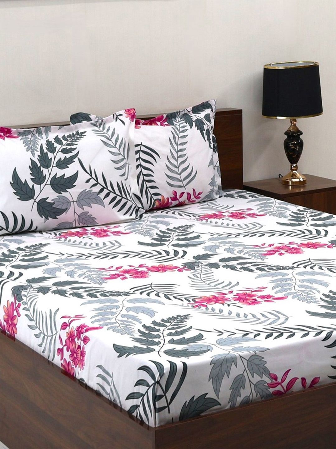BOMBAY DYEING White & Grey Floral 160 TC Queen Bedsheet with 2 Pillow Covers