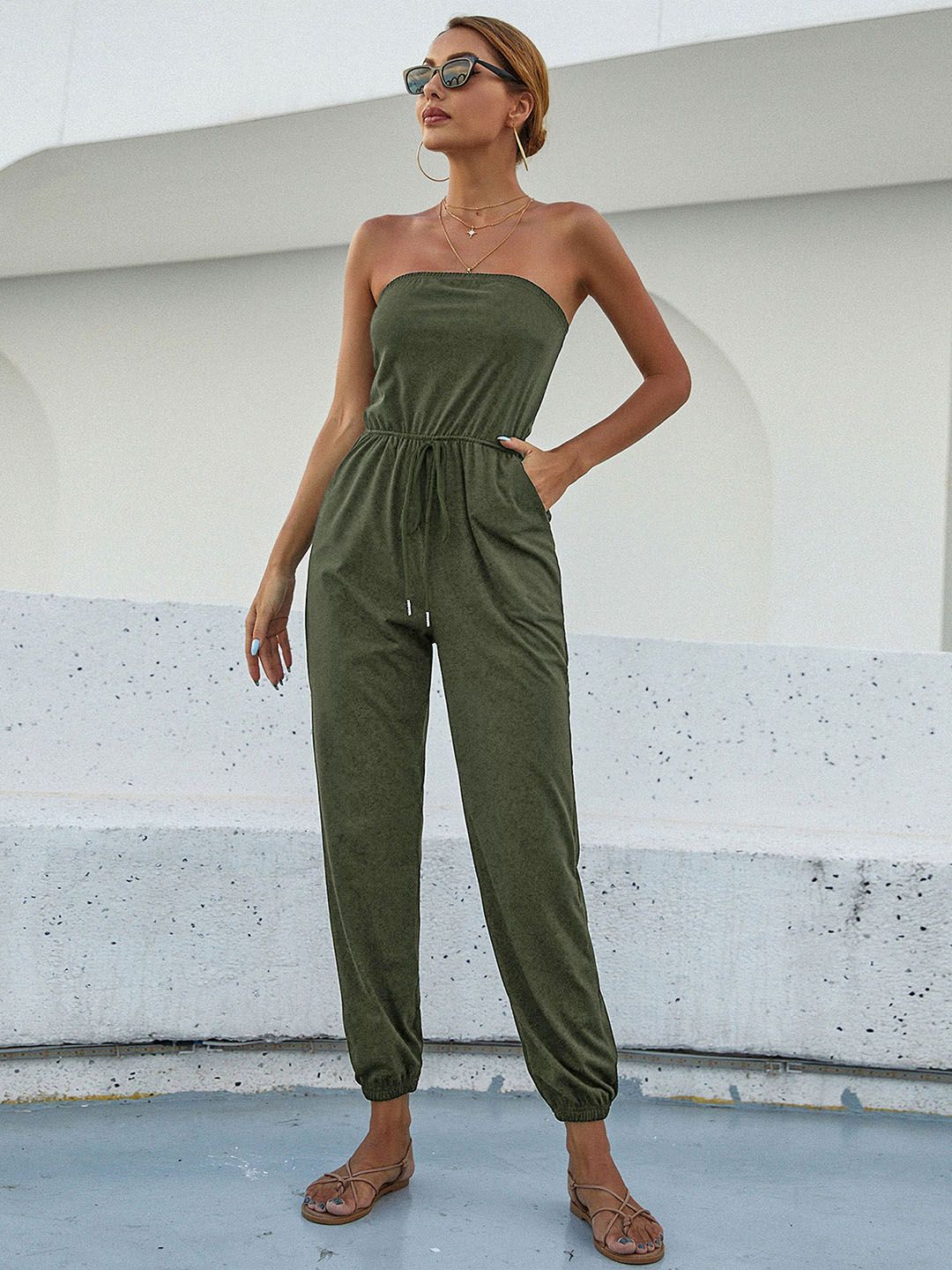 DressBerry Off-Shoulder Basic Jumpsuit