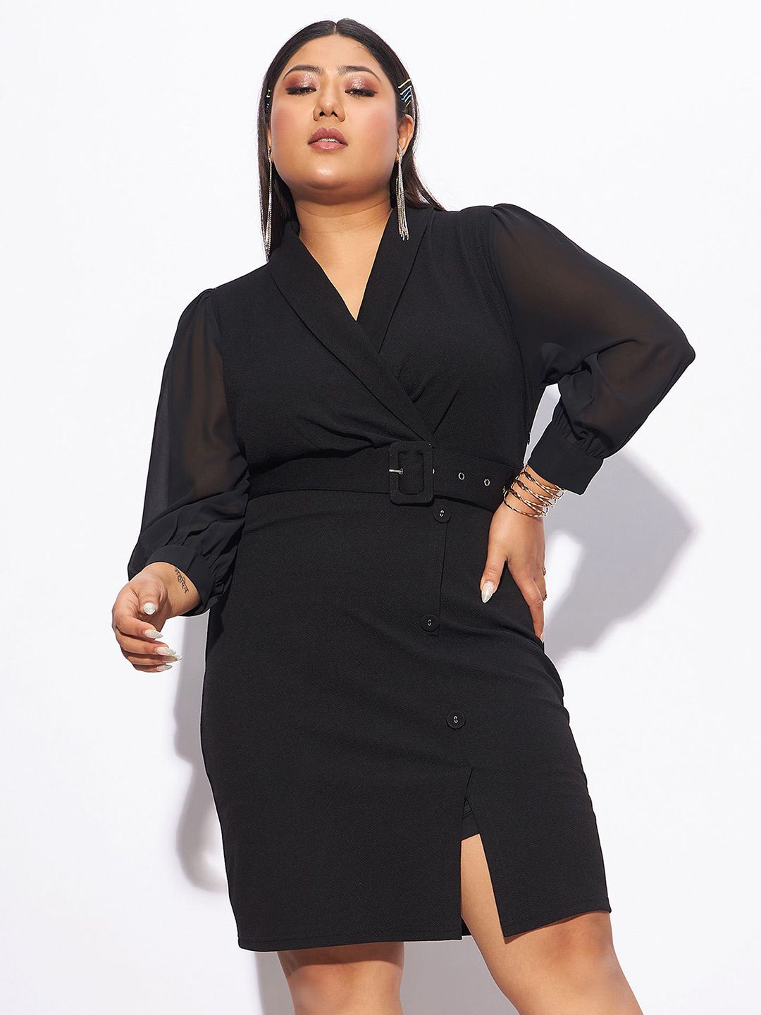 SASSAFRAS Curve Plus Size V-Neck Sheath Dress