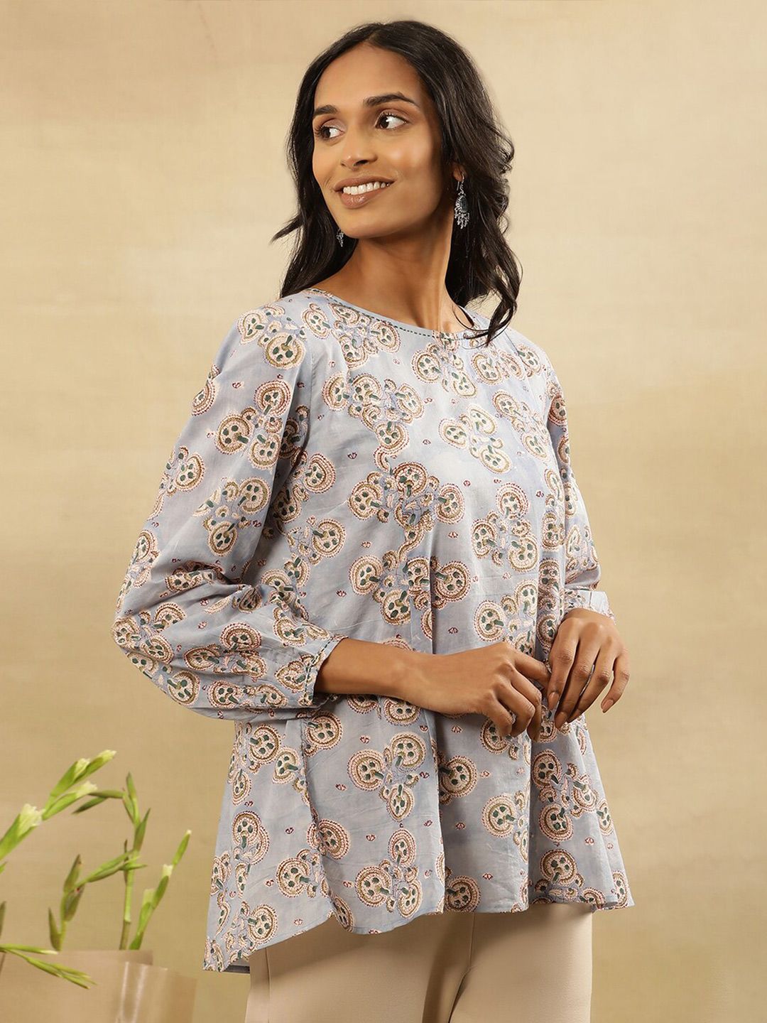 W Round Neck Floral Printed Cotton Peplum Top