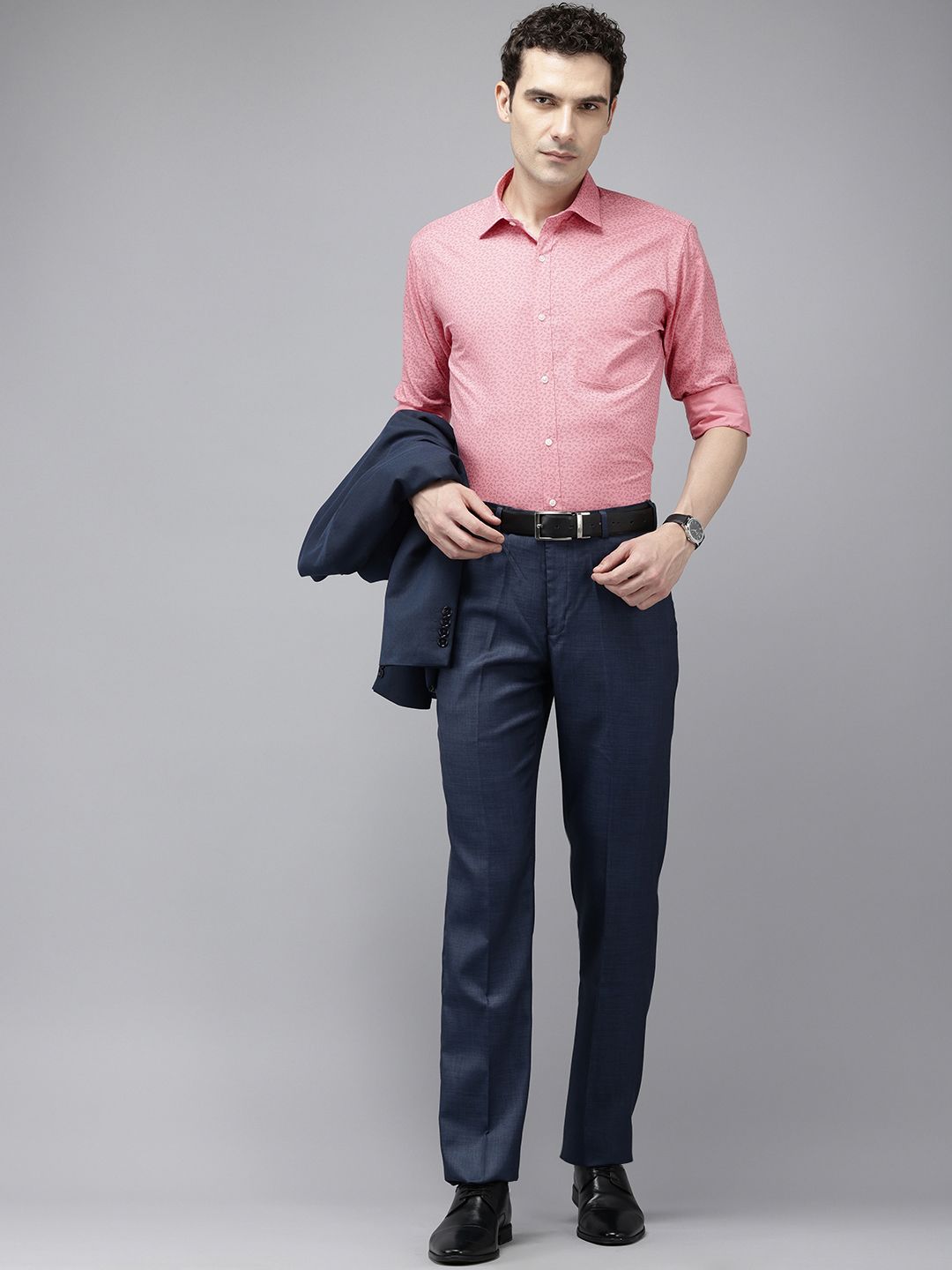 Park Avenue Pure Cotton Slim Fit Tropical Printed Opaque Formal Shirt