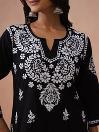 Rumah Chikankari Kurta Chikankari Biasa Wanita dengan Seluar