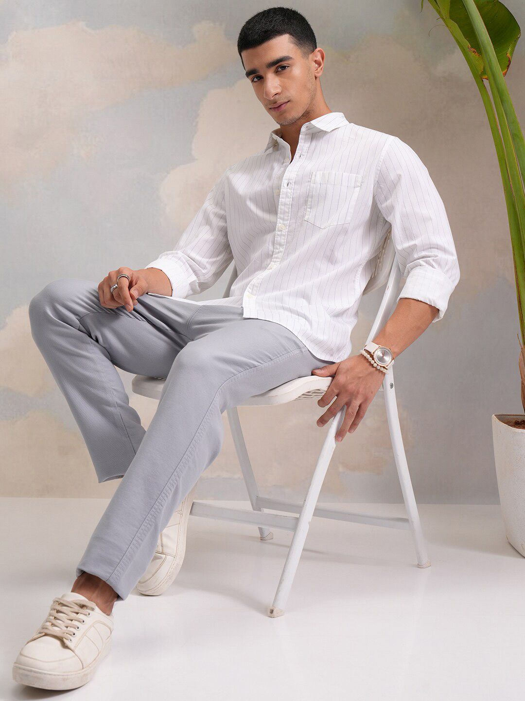 HIGHLANDER Classic White Slim Fit Vertical Striped Spread Collar Cotton Casual Shirt