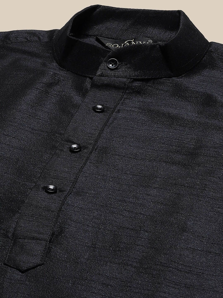 SOJANYA Mandaron Collar Regular Kurta With Churidar & Nehru Jacket