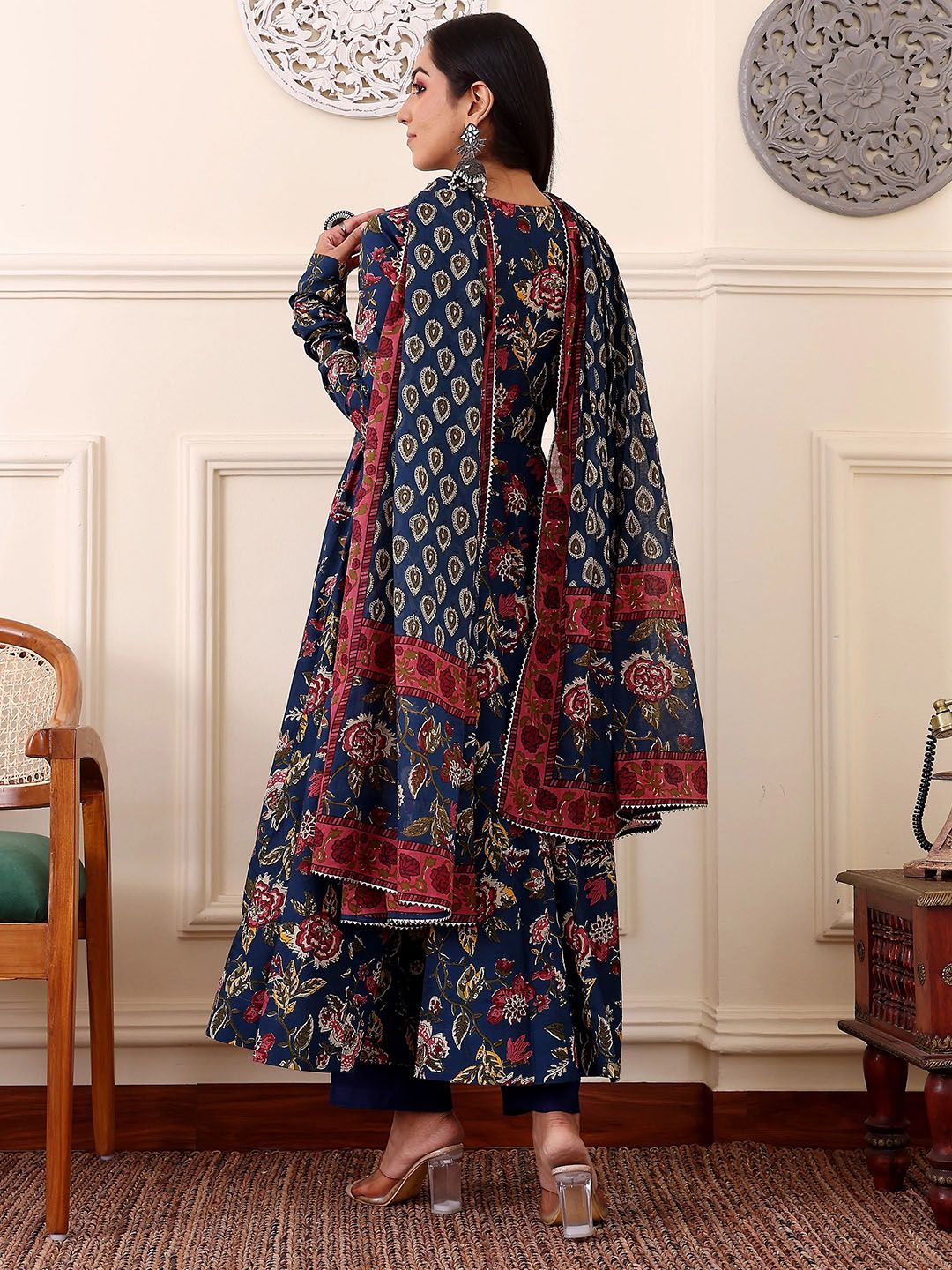 KALINI Women Floral Printed Regular Kurta with Trousers & With Dupatta