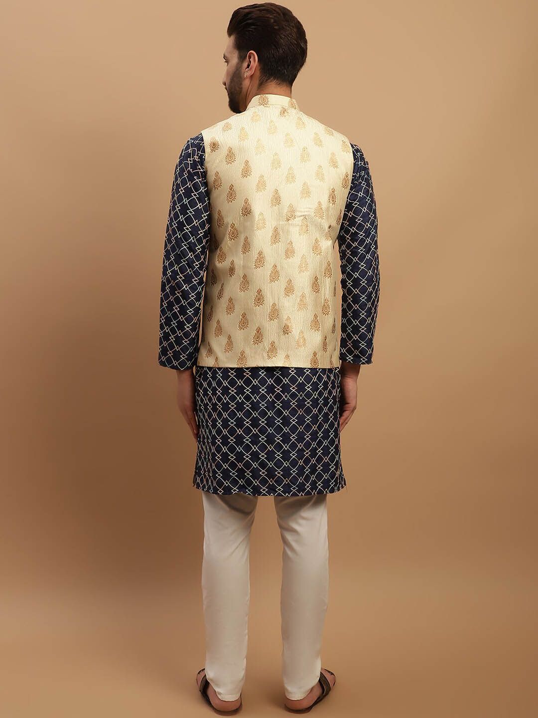 SOJANYA Kurta Biasa Sulam Geometrik Dengan Jaket Churidar & Nehru