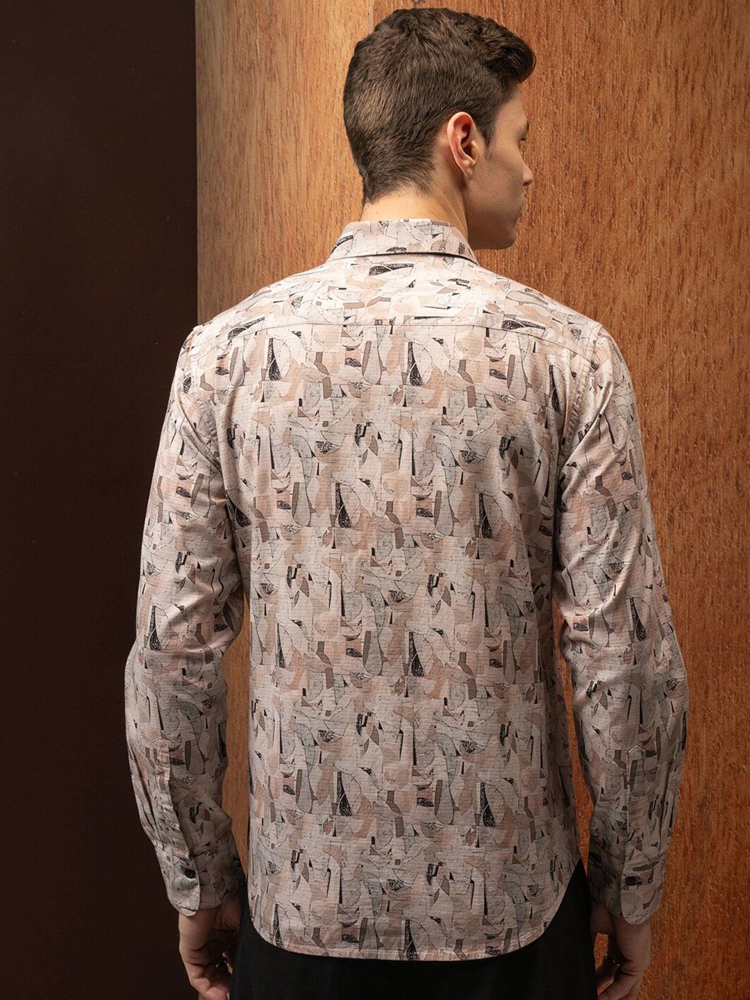 LOCOMOTIVE Slim Fit Printed Opaque Casual Shirt