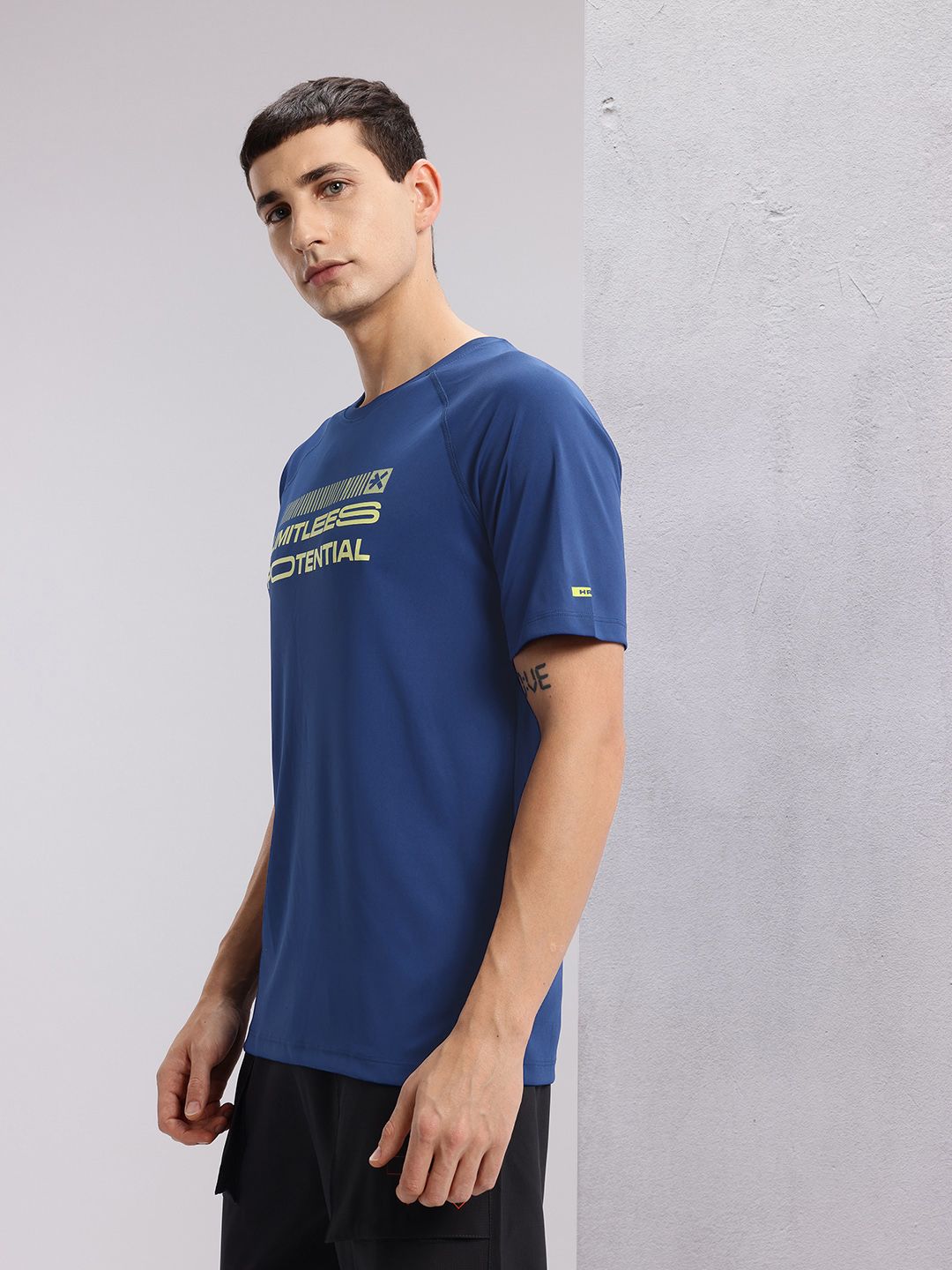 HRX by Hrithik Roshan Typography Print Raglan Sleeves Training T-shirt