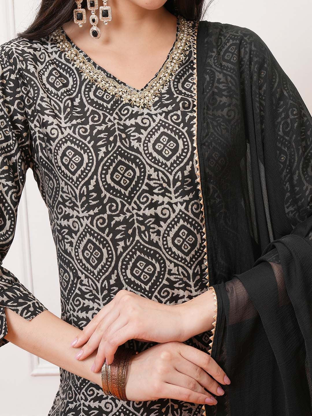 Vishudh Ethnic Motifs Printed Regular Beads and Stones Kurta with Trouser & Dupatta