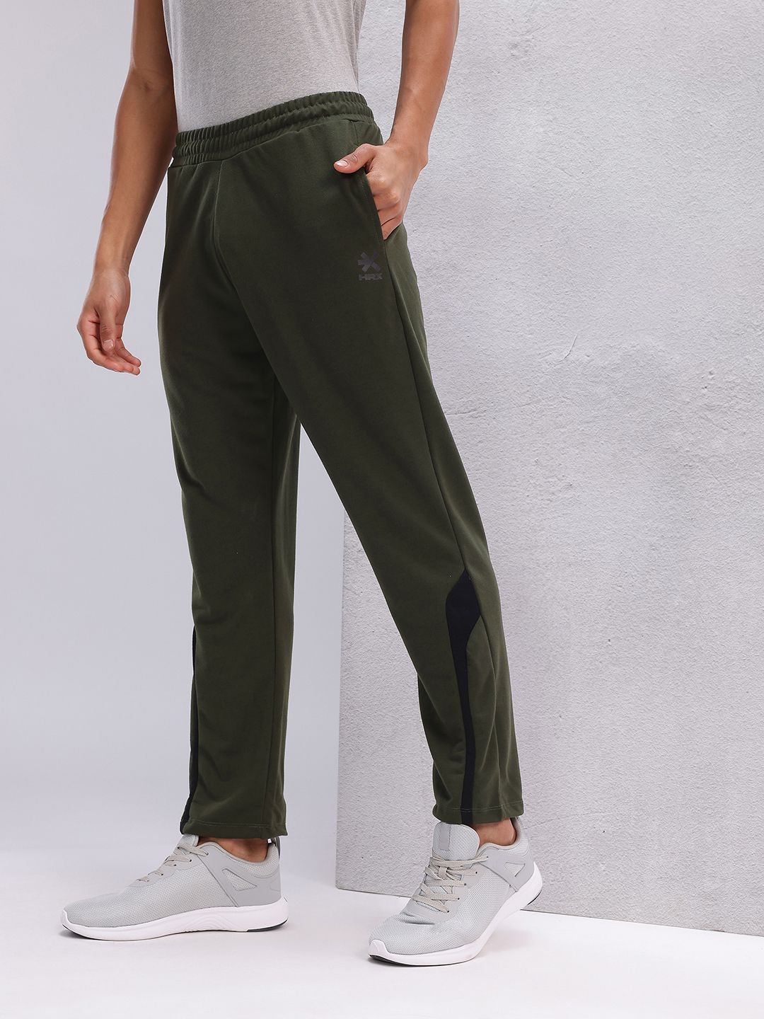 HRX by Hrithik Roshan Men Mid-Rise Regular Fit Lifestyle Track Pants