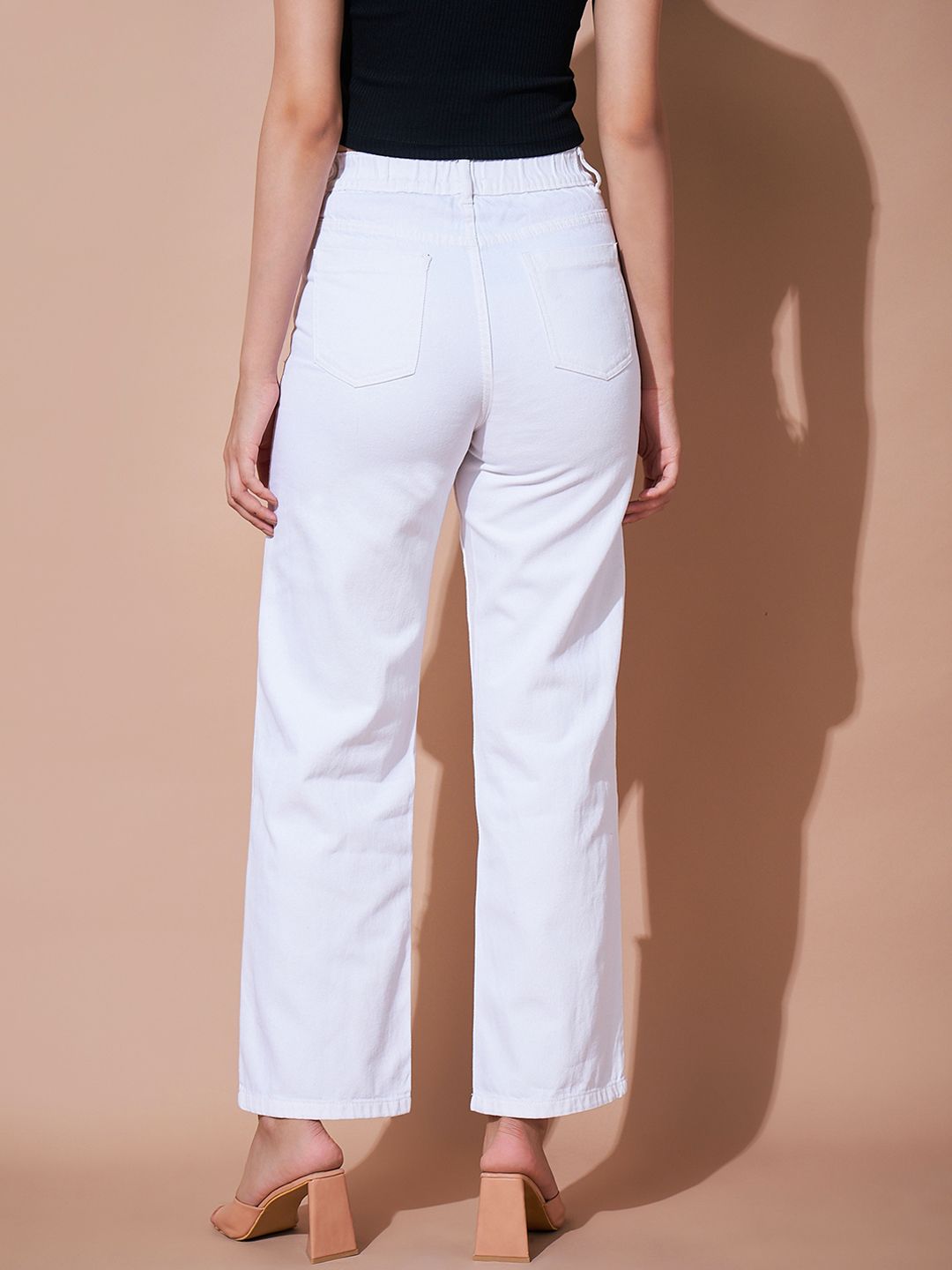 SASSAFRAS BASICS Women Straight Fit High-Rise Mildly Distressed Jeans
