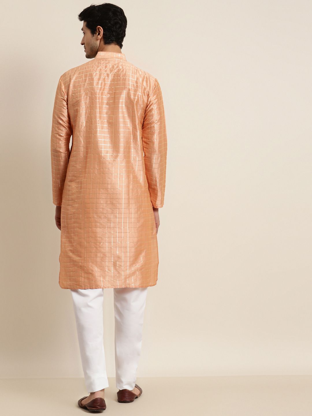 SOJANYA Kurta Berpetak Lelaki Berwarna Peach & Berton Emas