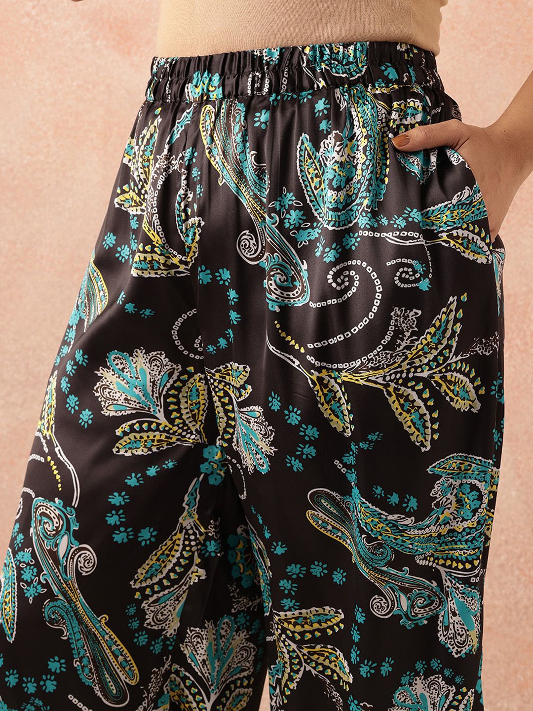 all about you Plus Size Floral Print Co-Ords With a Tie-ups Belt