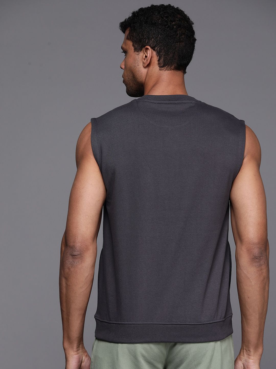 HRX by Hrithik Roshan Round Neck Sleeveless Sweatshirt