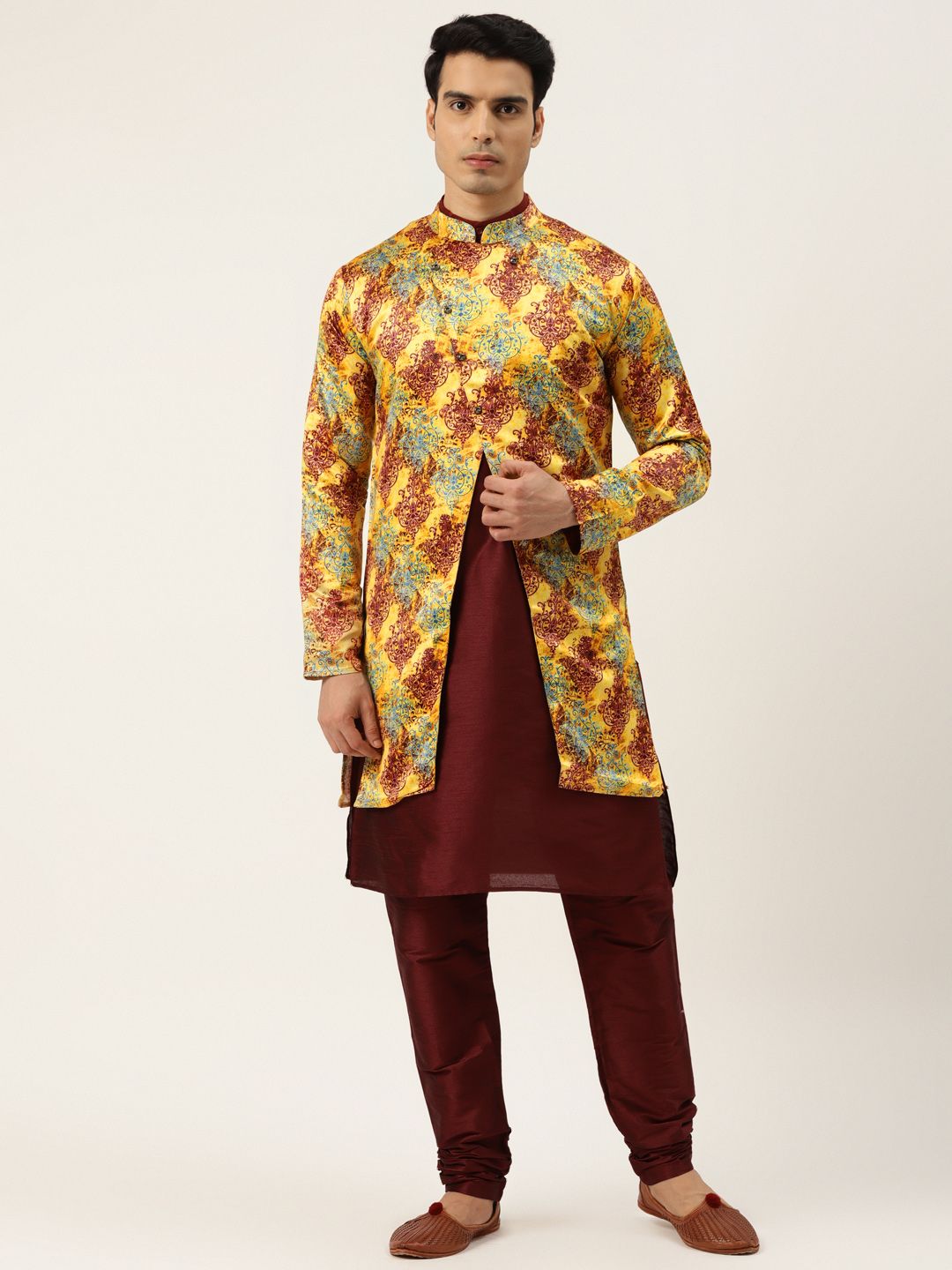 SOJANYA Kurta Solid Maroon Lelaki dengan Jaket Churidar & Printed