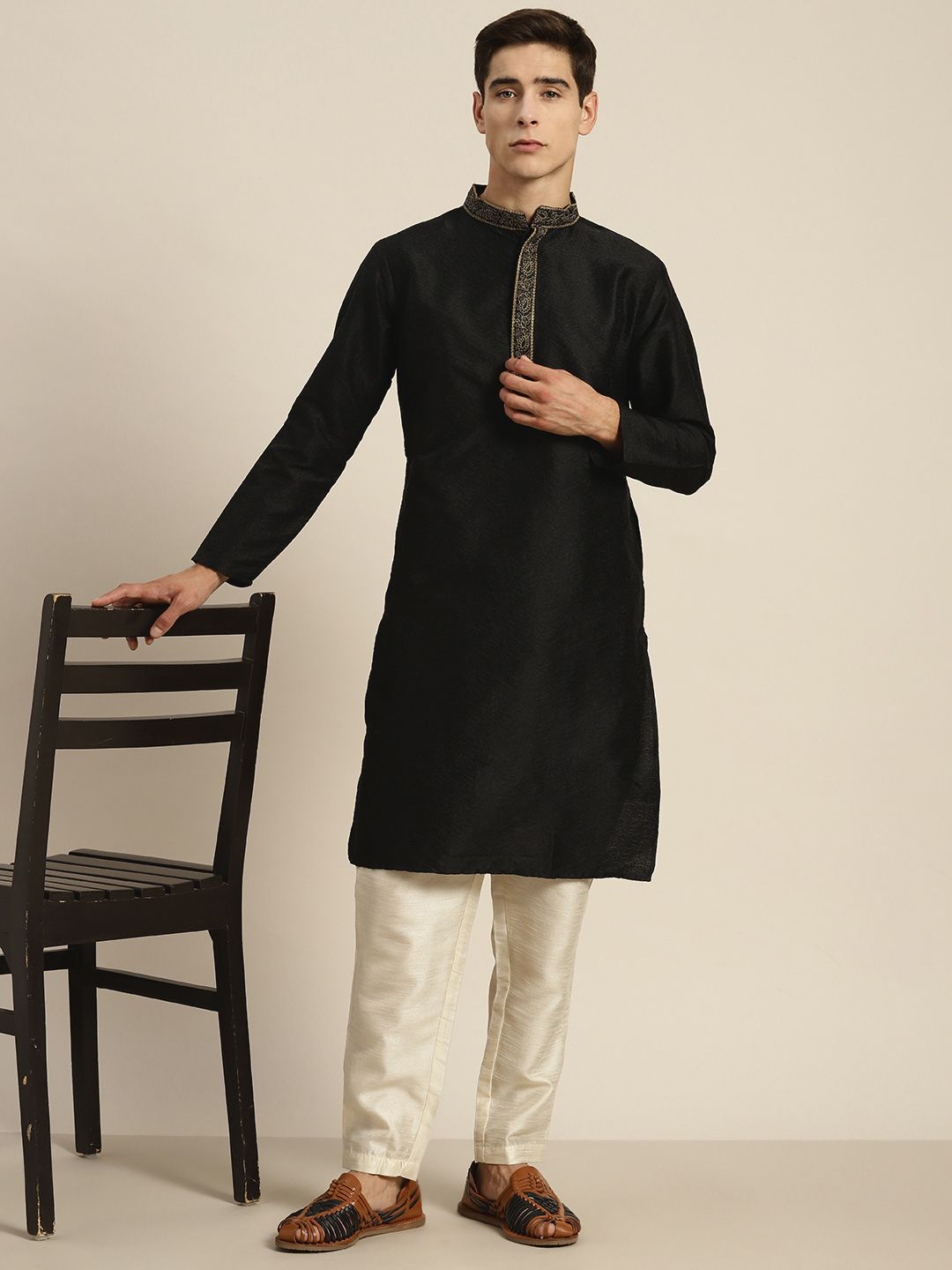 SOJANYA Kurta Motif Etnik Rekaan Tenunan