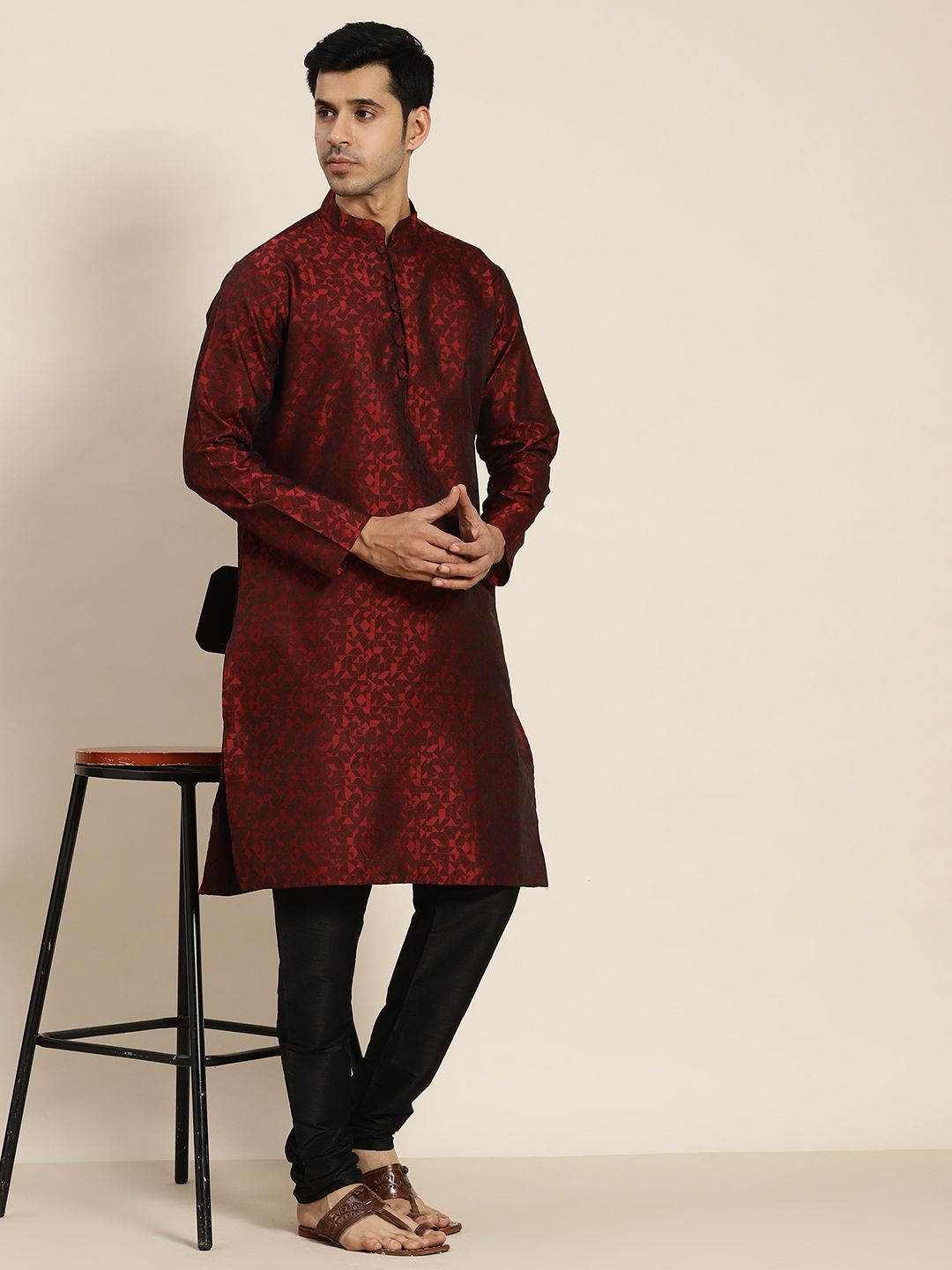 SOJANYA Men Maroon Jacquard Kurta