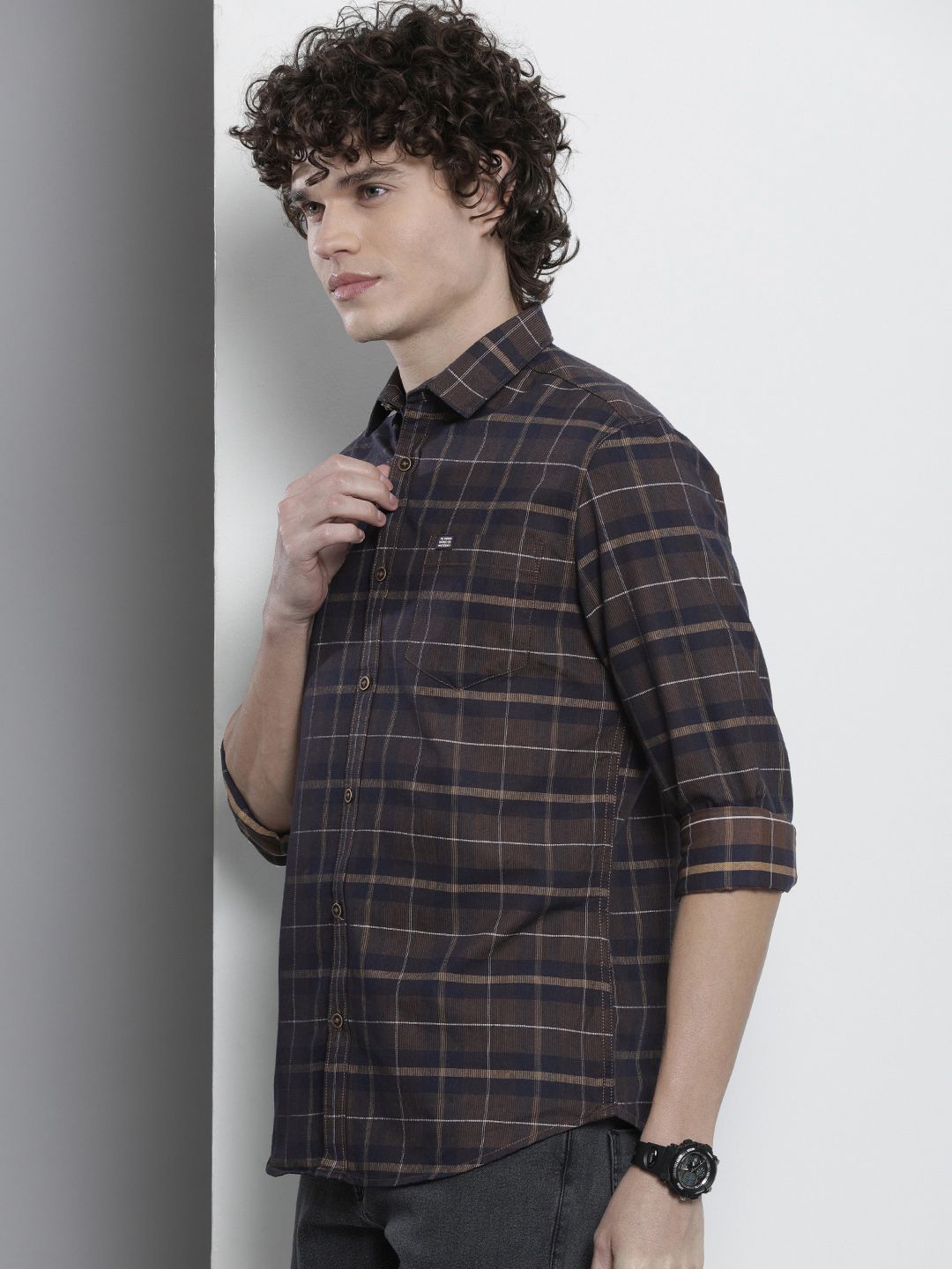 The Indian Garage Co Men Checked Casual Shirt