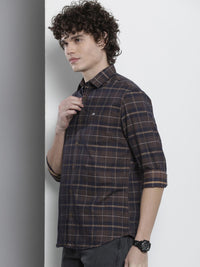 The Indian Garage Co Men Checked Casual Shirt