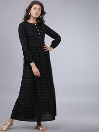 Vishudh Women Black & Grey Checked Maxi Dress