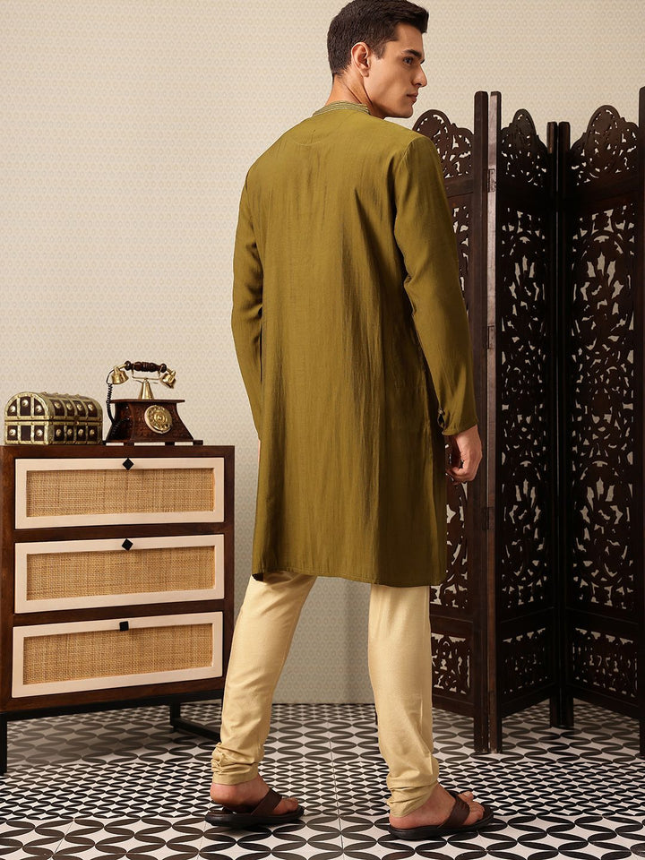 House of Pataudi Floral Embroidered Straight Jashn Kurta