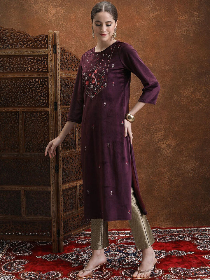 Vishudh Purple Ethnic Motifs Embroidered Straight Kurta