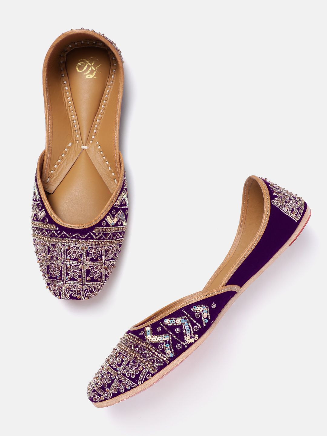 House of Pataudi Leather Embellished Ethnic Mojaris