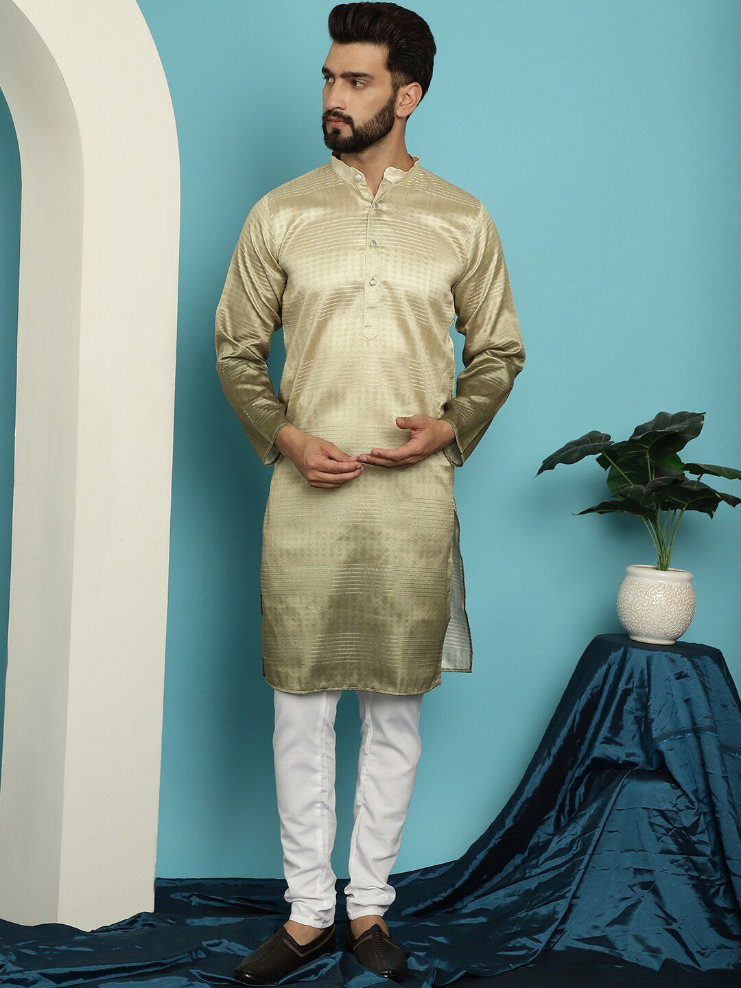 SOJANYA Kurta Berlabuci Biasa Berjalur Dengan Piyama