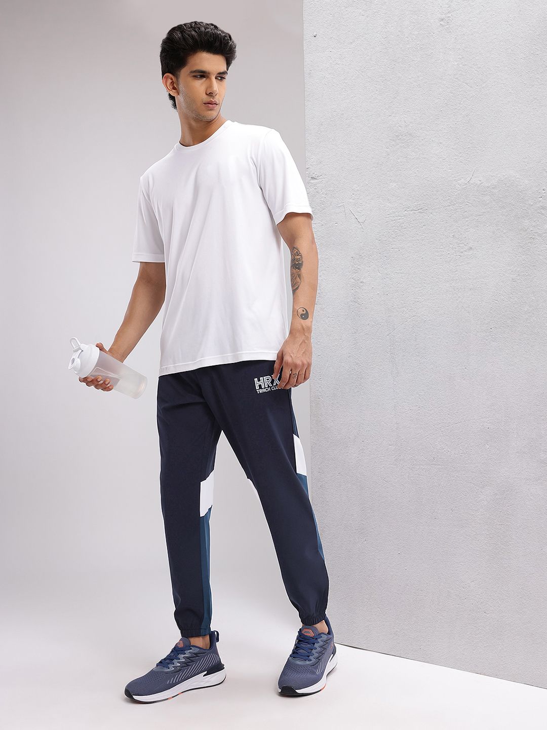 HRX by Hrithik Roshan Men Colourblocked Running Joggers