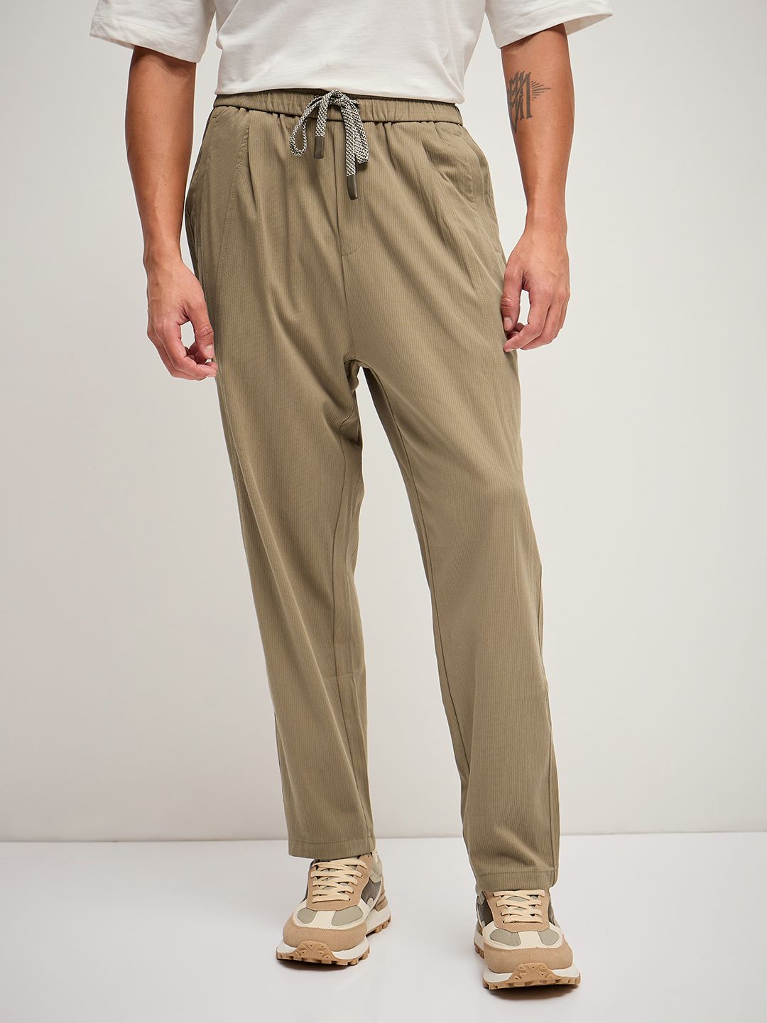 THE BEAR HOUSE Men Solid Regular Fit Trouser